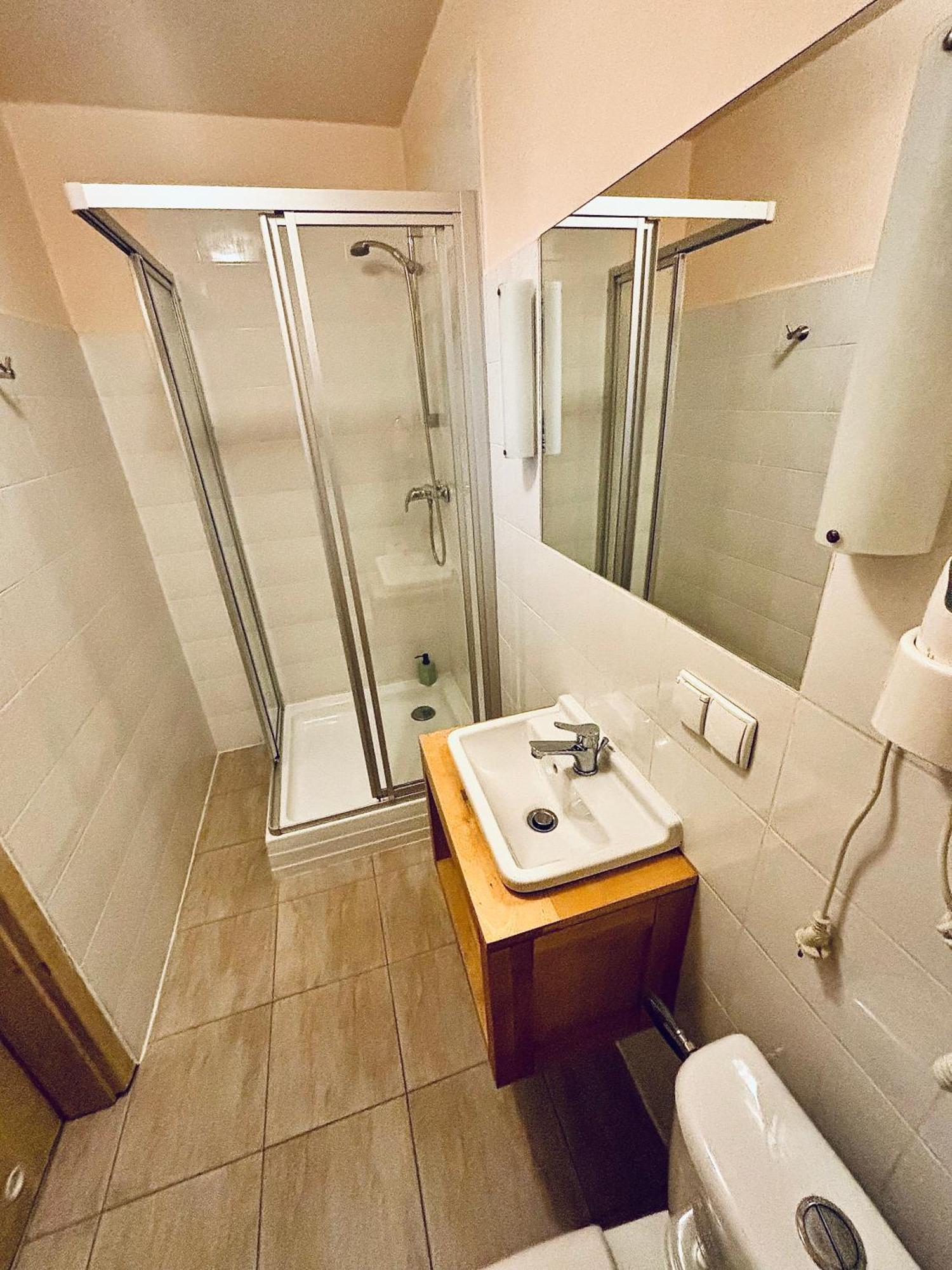 Bedrooms 3 Maja 15A Łódź Esterno foto