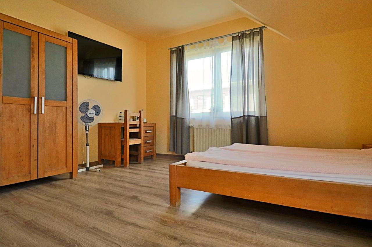 Bedrooms 3 Maja 15A Łódź Esterno foto